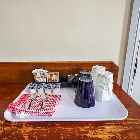 Tamworth Lodge Motel Экстерьер фото